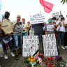 Похороны «выборов» с возложением цветов прошли перед «Белым домом» в Хабаровске (ФОТО; ВИДЕО)