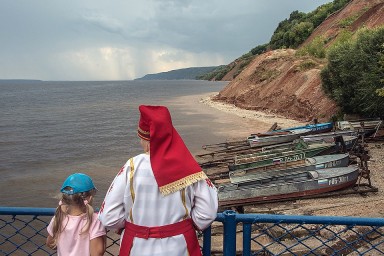 "Вся Россия - это Волга. Без глянца, но с думами о вечности": читатели обсуждают экспедицию по реке